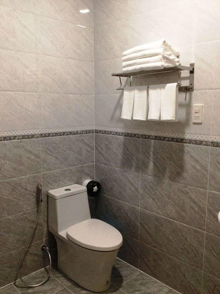 Jiny Tran Hotel Duong Dong  Eksteriør bilde